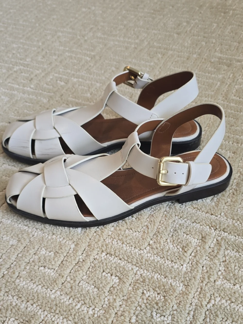 Zara stylish white